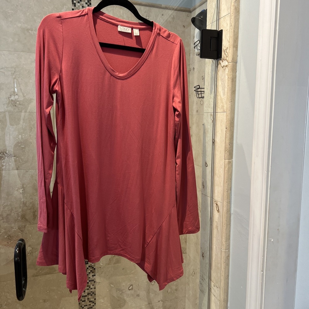 LOGO Lori Goldstein Knit Top Asymmetric Hem Pink Terracotta Small Long Sleeve